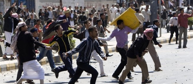 YÉMEN: AU MOINS 30 MORTS DANS TROIS ATTAQUES CONTRE DES MOSQUÉES À SANAA (TÉMOINS)